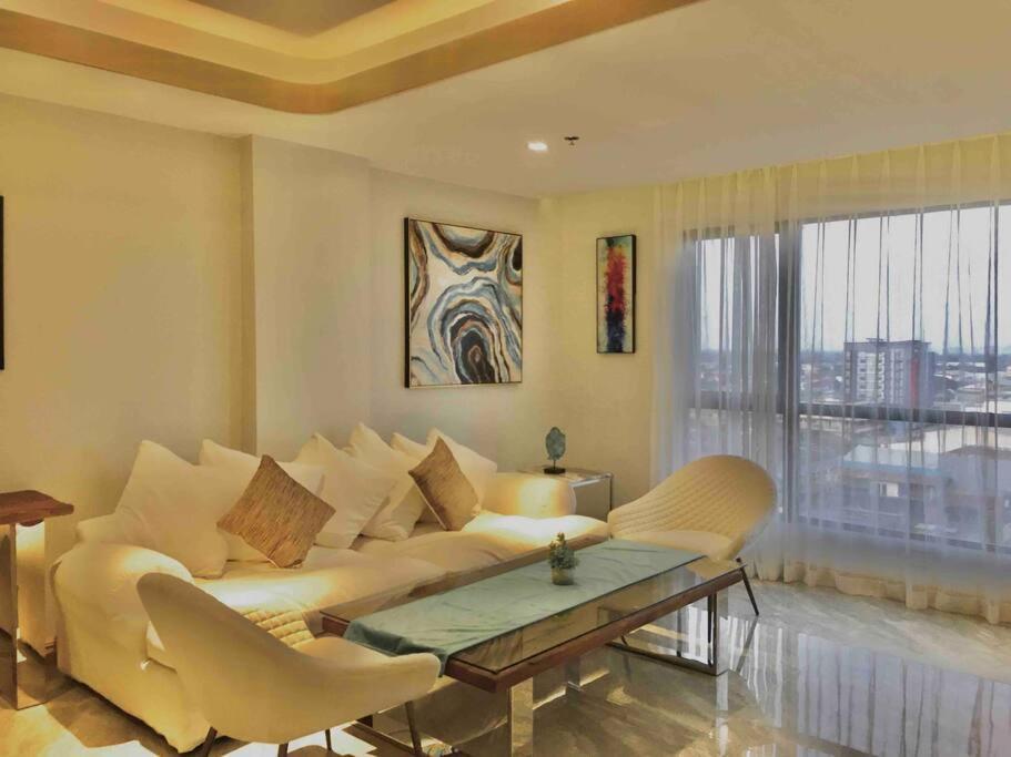 Apartment High Class 1br At One Euphoria