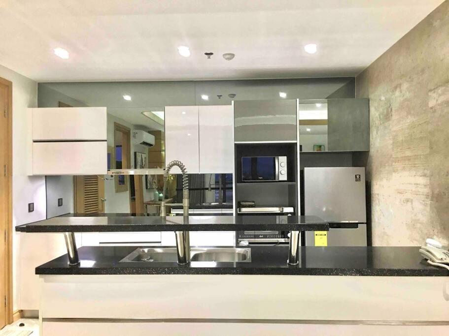 High Class 1br At One Euphoria