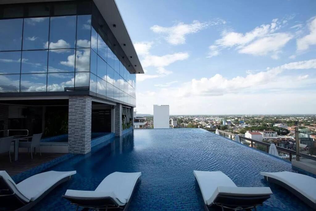High Class 1br At One Euphoria Apartment Angeles