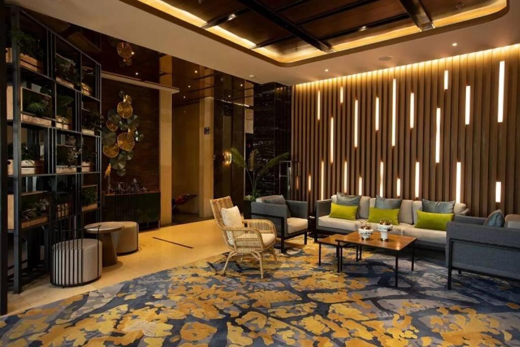 High Class 1br At One Euphoria Apartment