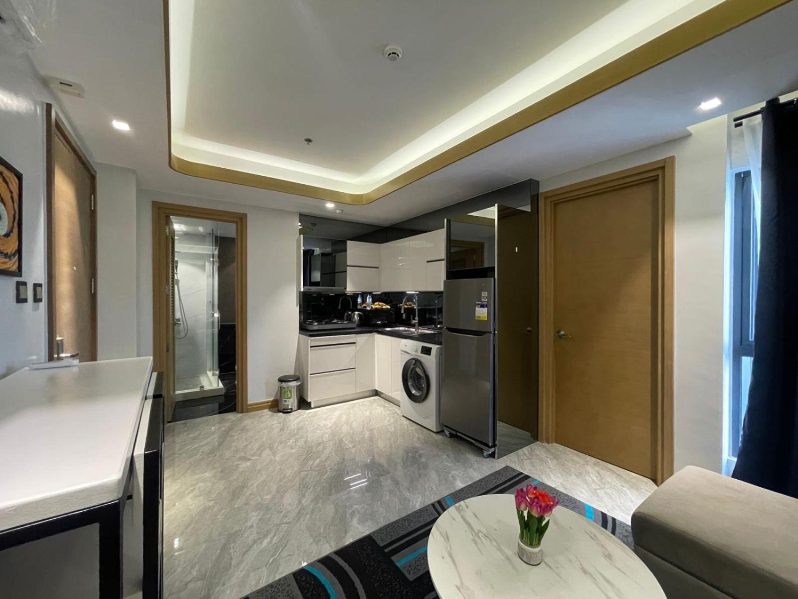 High Class 1br At One Euphoria Apartment *